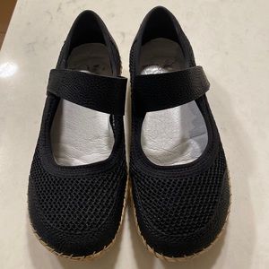 Rieker 38 black shoe  NWOT.